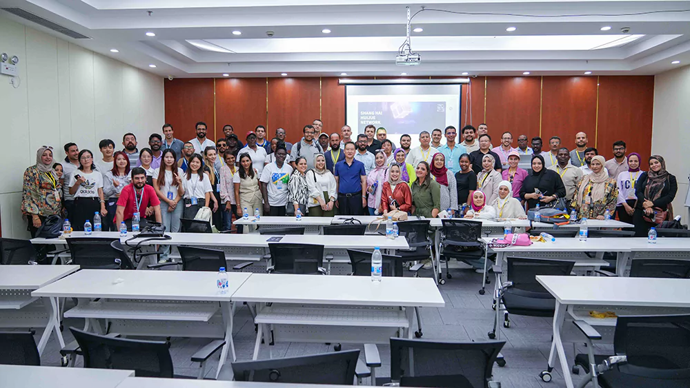 Shanghai Huijue - Pioneering Communication and Green Energy Revolution | Global New Energy Exchange and Cooperation